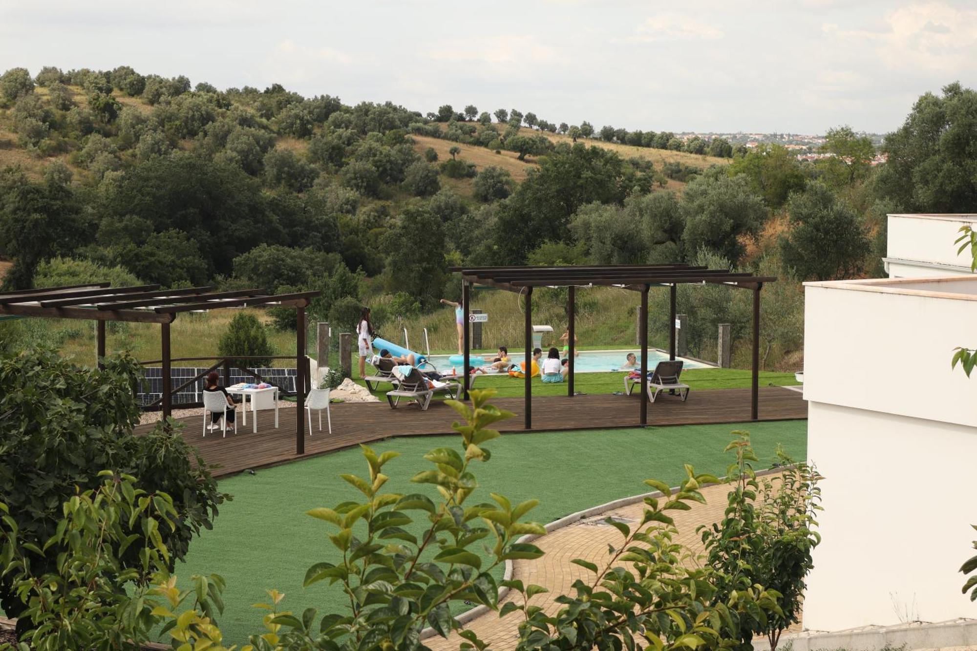 Aires Da Serra Hotel Torres Novas Extérieur photo