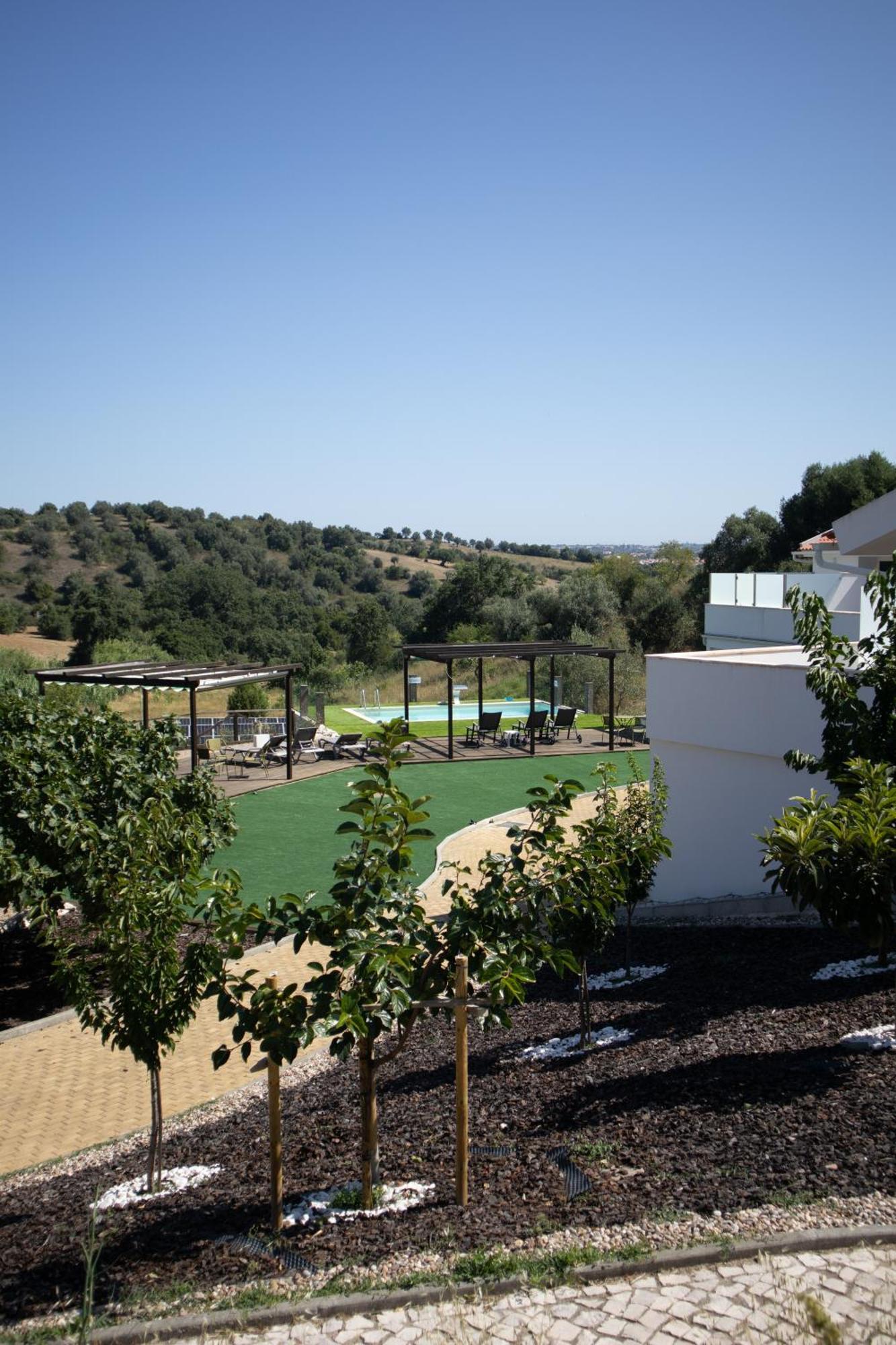 Aires Da Serra Hotel Torres Novas Extérieur photo