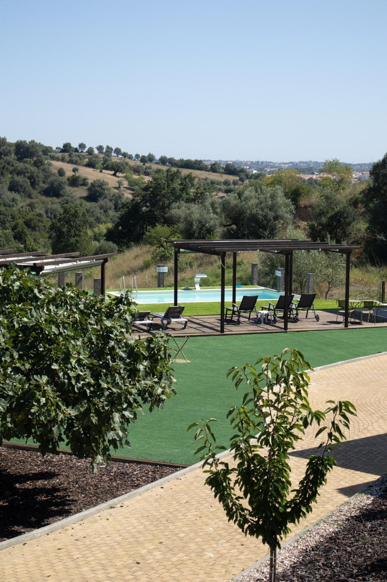 Aires Da Serra Hotel Torres Novas Extérieur photo