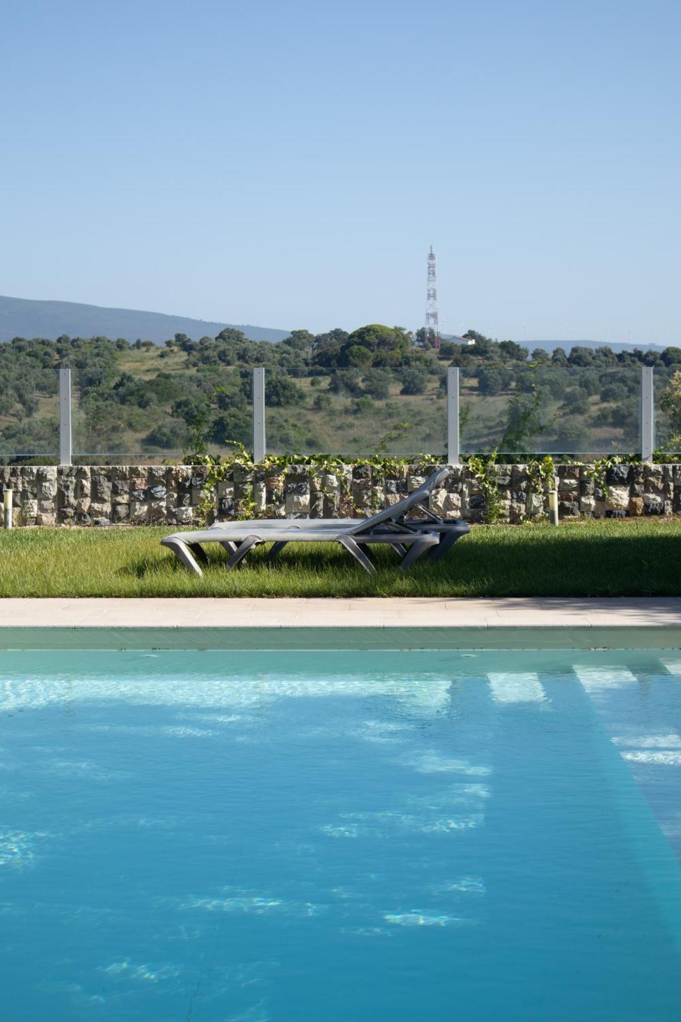 Aires Da Serra Hotel Torres Novas Extérieur photo